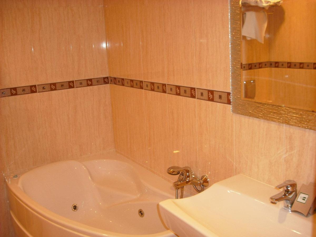 Hotel Santa Catalina By Bossh Hotels A Coruna Room photo
